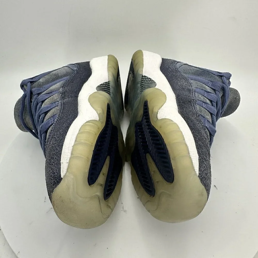 Nike Air Jordan 11 Retro Low Blue Moon Youth Shoes 580521-408 Size 4Y Women 6